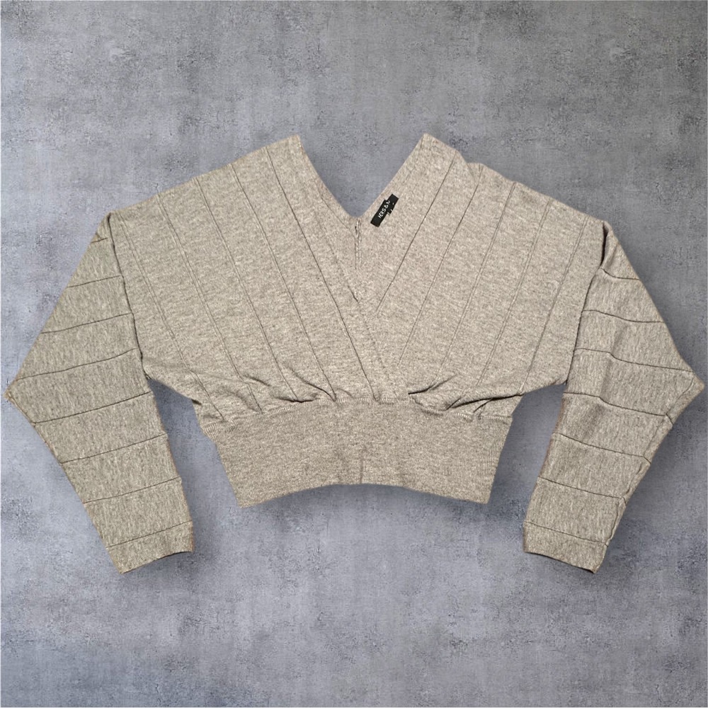 Hers & Mine Women's Large Cropped Sweater Gray Ribbed V-Neck Long‎ Sleeve